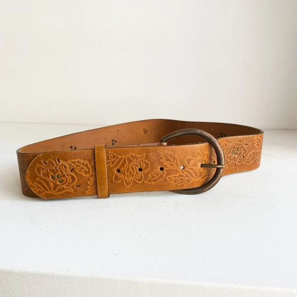 NEXT Wide Leather Floral Handtooled  Oval Buckle Belt - Picture 1 of 7